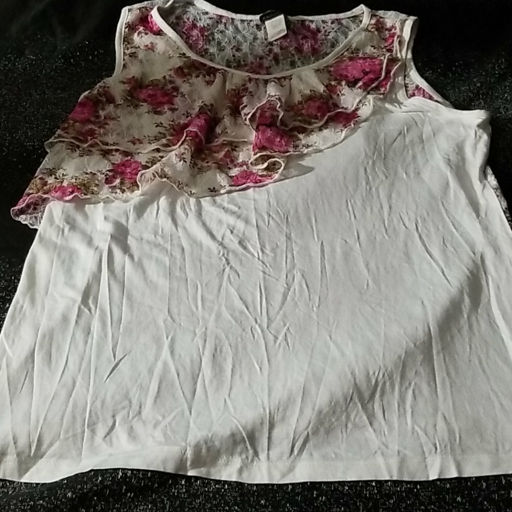 Plus Size Floral Tea Tank
